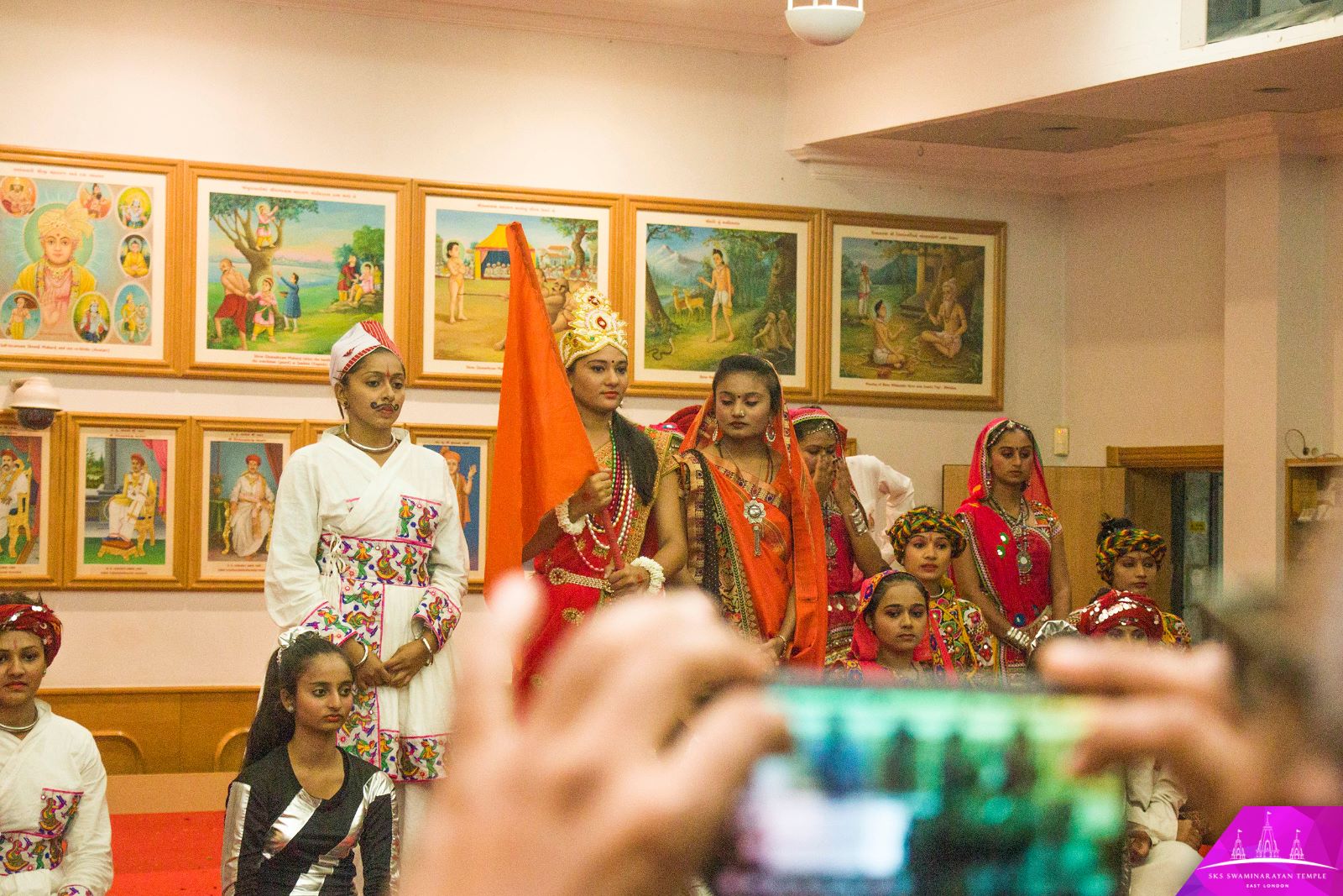 ©1987-2017 SKS Swaminarayan Temple East London
